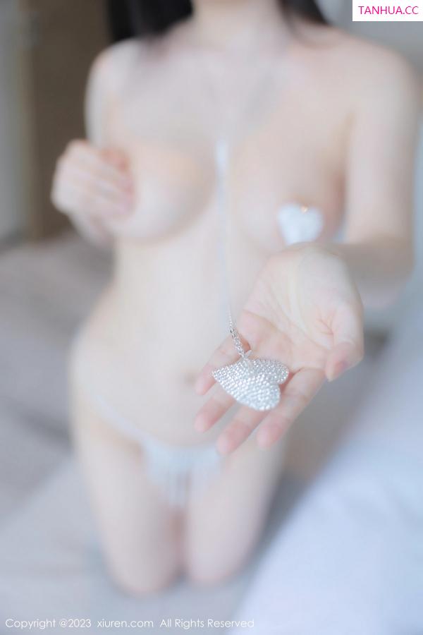 豆瓣酱  [XiuRen]高清写真图 2023.05.12 No.6726 豆瓣酱 妩媚美臀第48张图片